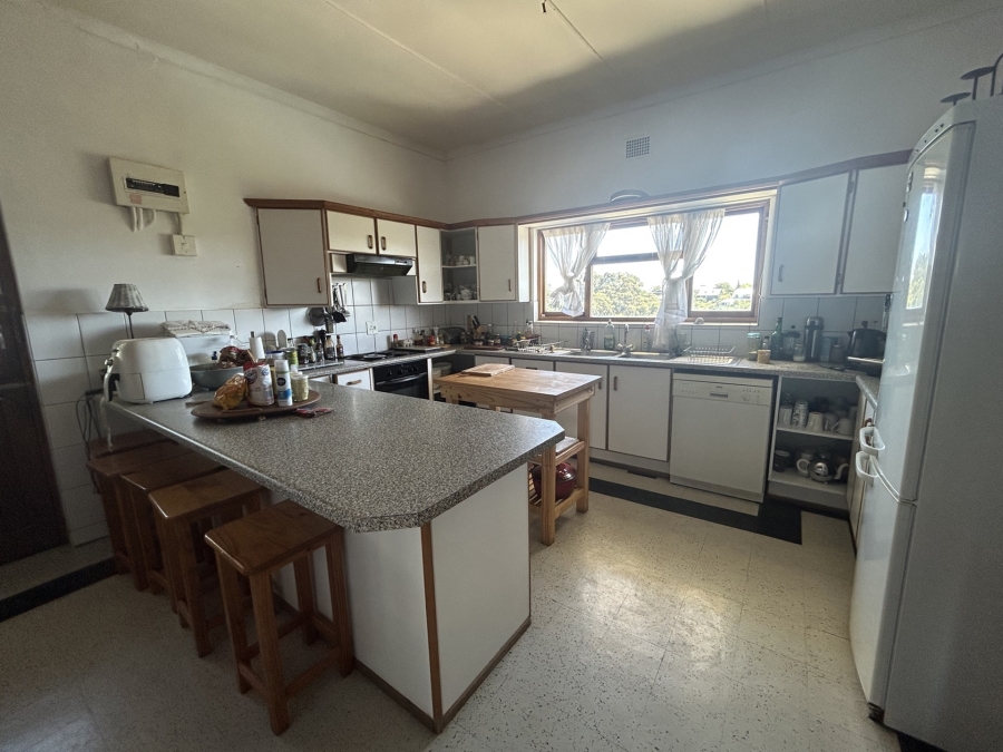 6 Bedroom Property for Sale in Napier Western Cape